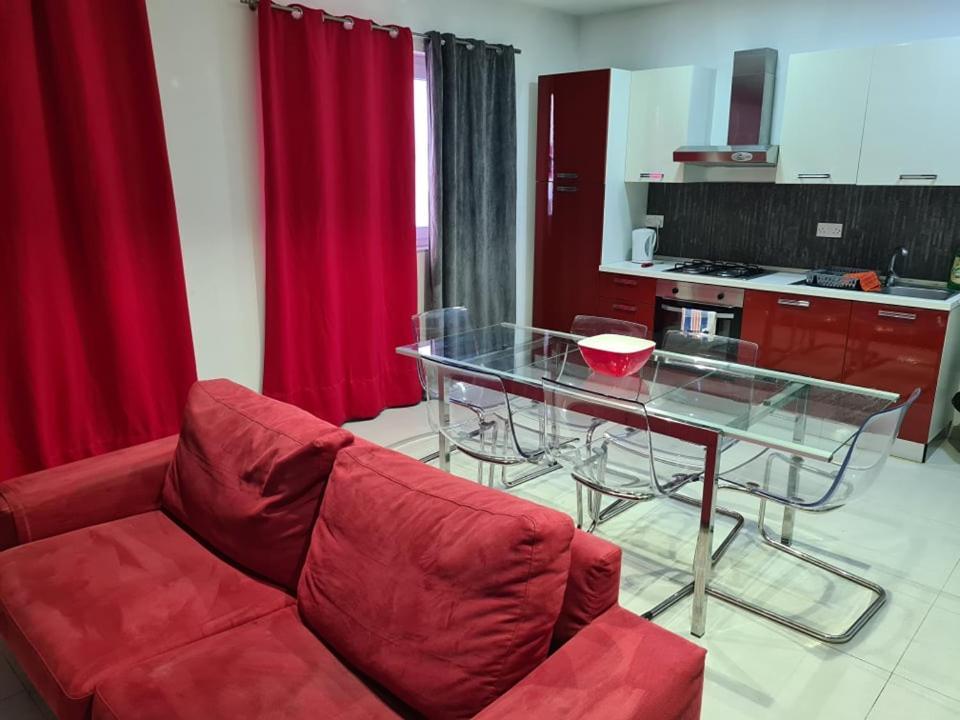 St Julians Central 2 Bedroom Apartment Сент Джулианс Экстерьер фото